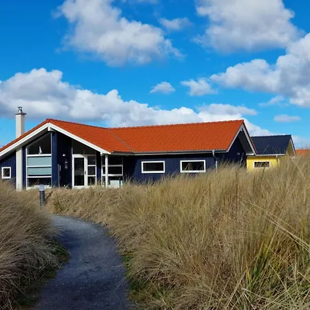 Bright Coastal With Sauna Apartament