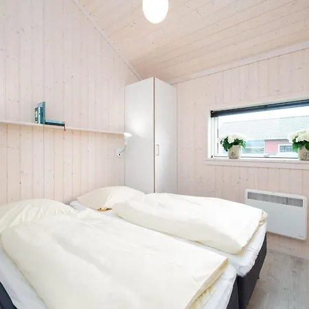 Lejlighed Bright Coastal With Sauna