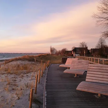 Bright Coastal With Sauna
